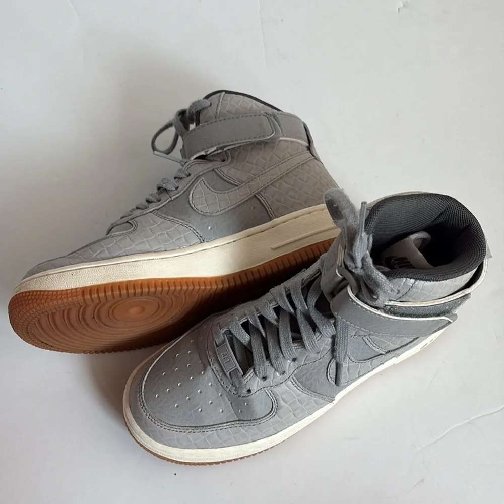 Nike AF1 Hi Premium croc embossed gray high top sneaker lace up velcro ankle